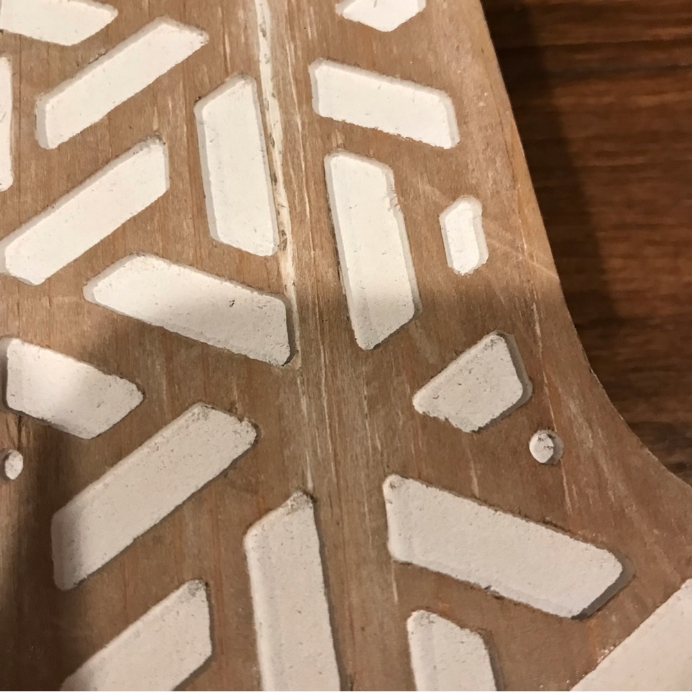 ▪️Whitewashed Letter “O” Decor - Picture 2 of 6